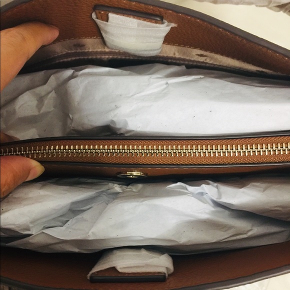 Nwt Kate Spade triple compartment shoulder bag… - Picture 6 of 10